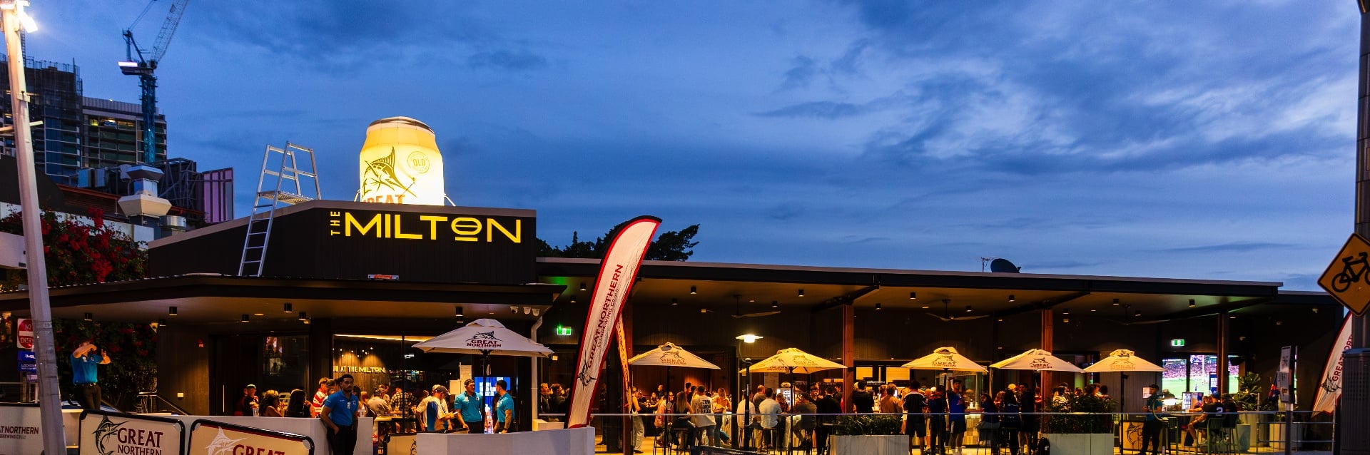 themiltonsportsbar — photo 1