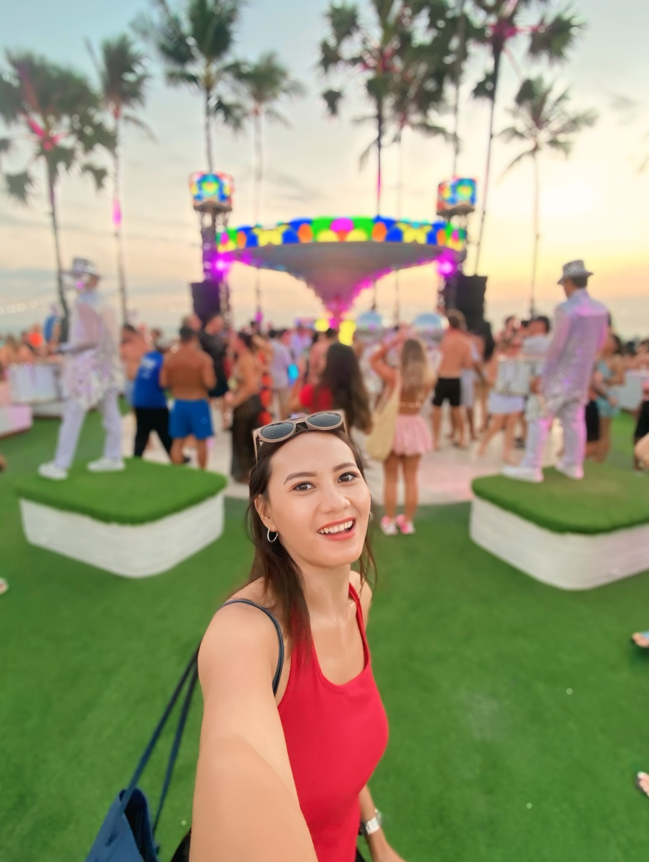 Instagram post by @nesyaadenisaa about FINNS Beach Club