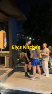 Instagram post by @analienonearth__ about Ely’s Kitchen Bali
