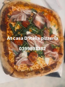 Instagram post by @roberelzein about CASA D'ITALIA PIZZERIA
